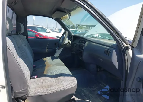 1997 Toyota T100 z USA, uszkodzony, nr VIN JT4JM11D0V0018005